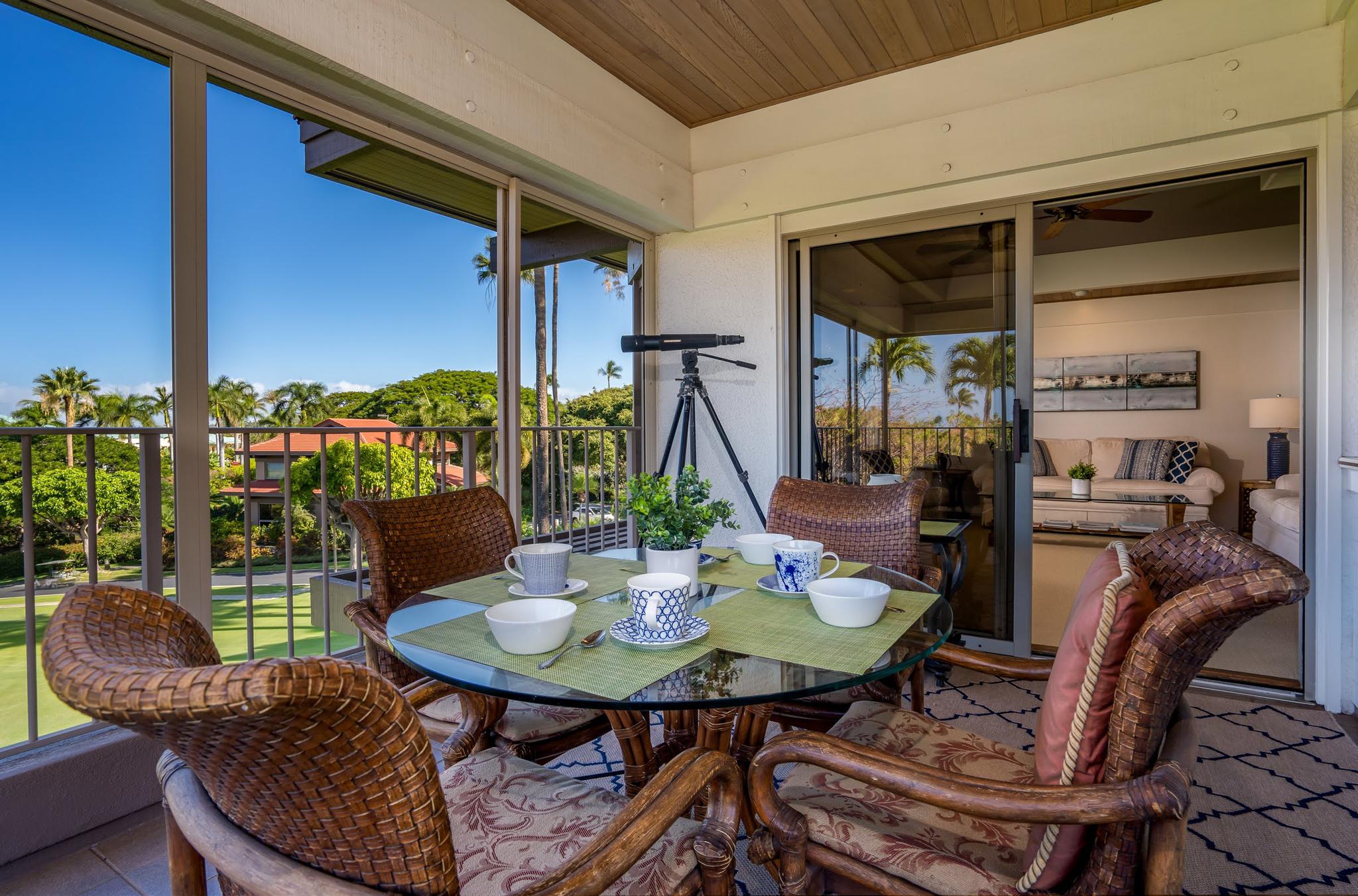 Wrap-around Lanai: 