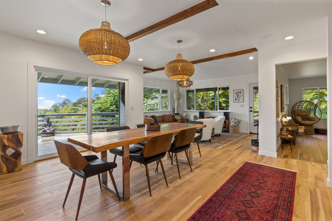 Warm inviting interiors: Dining Area