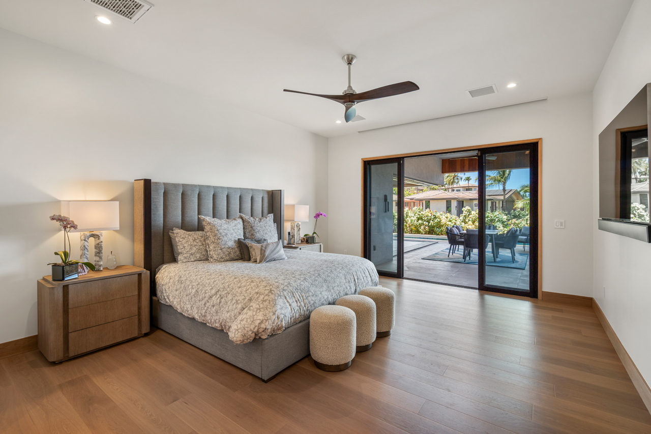 Primary Suite: Bedroom